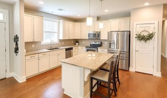 29 Downing Dr, Beaufort, SC 29907