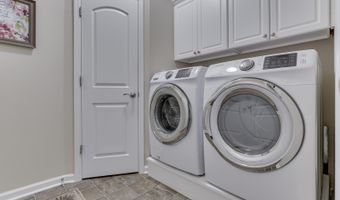 3932 Kristi Way, Greenwood, IN 46142