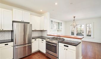 141 Storer Ave, Akron, OH 44302