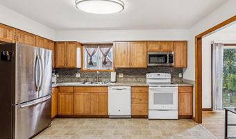 411 Pacific Ave, Beachwood, NJ 08722