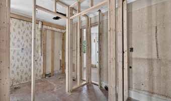 6 Amherst St, Augusta, ME 04330