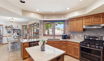 1309 Sanders Dr, Auburn, IN 46706