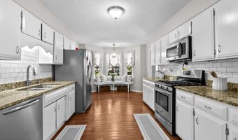 202 Edgewood Dr, Bardstown, KY 40004
