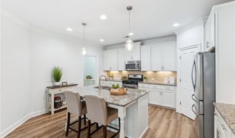 7330 Winthrop Rd, Alpharetta, GA 30005