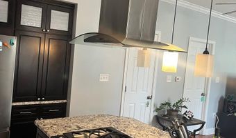 389 CONARROE St, Philadelphia, PA 19128