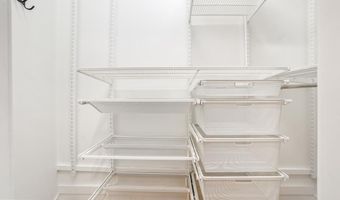 5904 MOUNT EAGLE Dr 108B, Alexandria, VA 22303