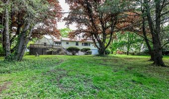 34 Valerie Ln, Danbury, CT 06811