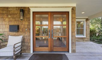 698 BEACH Ave, Atlantic Beach, FL 32233