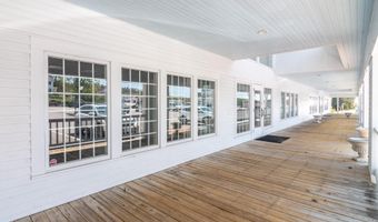 12 Main St, Center Harbor, NH 03226