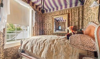 305 N Main St, Alma, WI 54610