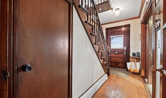 394 Washington St, Bath, ME 04530