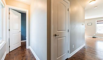 222 NW Abbie Dr, Ankeny, IA 50023