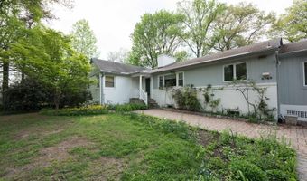6789 LITTLE FALLS Rd, Arlington, VA 22213