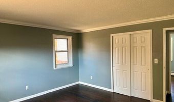 498 Oak Ave APT 28, Cheshire, CT 06410