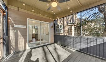 4935 Tanners Spring Dr, Alpharetta, GA 30022