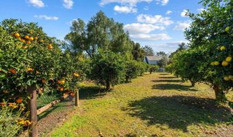 8 Country Glen Rd, Fallbrook, CA 92028