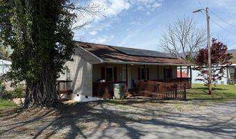 15 5th St, Andrews, NC 28901