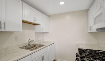 4600 DUKE St 1501, Alexandria, VA 22304