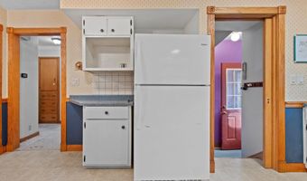 216 W SEYMOUR St, Appleton, WI 54915