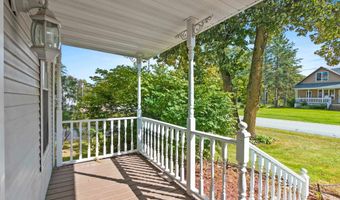 5852 OAK ORCHARD Rd, Abrams, WI 54101
