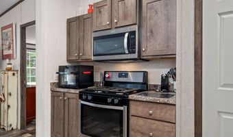 85 Lakewood Dr, Belmont, NH 03220