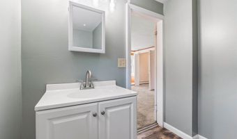 130 W Broadway, Bangor, ME 04401