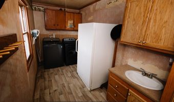 1002 A St, Aurora, NE 68818
