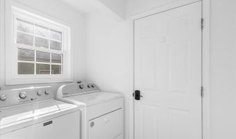 195 LAKESIDE Dr, Lewes, DE 19958