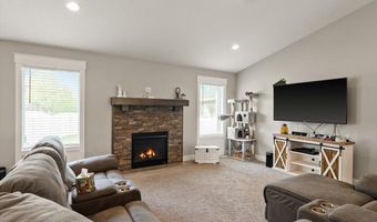 4869 Suzanne Ct, Chubbuck, ID 83202