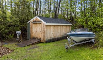 33 Lilly Ln, Appleton, ME 04862