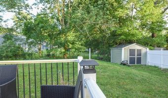 150 Hathaway Rd, Acushnet, MA 02743