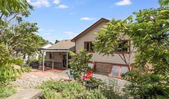 5650 WHITE Blf, Cheyenne, WY 82009