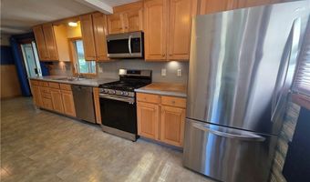 1 Hopkins Ct, Coventry, RI 02816