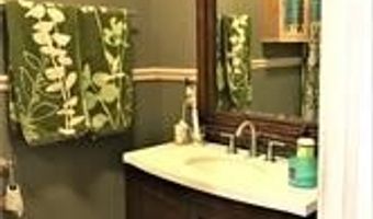 48 Grisham Dr, Bella Vista, AR 72715