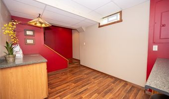 11686 Parkwood Dr, Alden, NY 14004