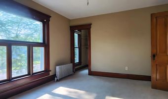 538 N Main St, Ada, OH 45810