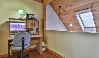 46 Oak Hill Rd, Brookline, NH 03033