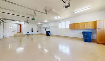 26255 Country Side Dr, Adel, IA 50003