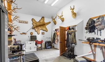 729 Road 1, Deaver, WY 82421