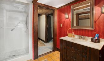 1515 South Rd, East Greenwich, RI 02818