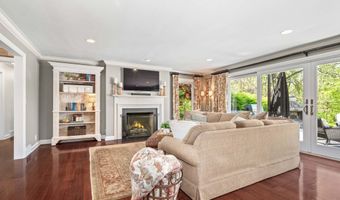 266 Pettis Ave NE, Ada, MI 49301
