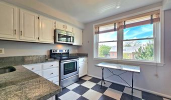 516 N WEST St, Alexandria, VA 22314
