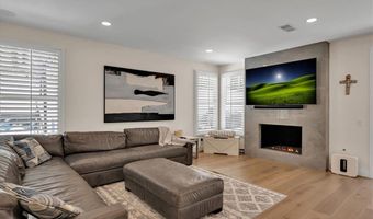 712 S Lost Canyon Rd, Anaheim, CA 92808