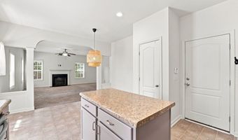 133 Star Ct, Aberdeen, NC 28315
