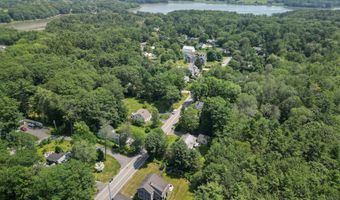 32 Pleasant Hill Rd, Falmouth, ME 04105