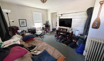 64 Division St, Bangor, ME 04401