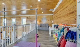 1600 Mary Lamons Rd, Afton, TN 37616