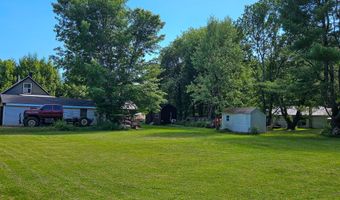 14 Helen St, Auburn, ME 04210