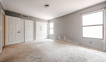 2364 W COMSTOCK Dr, Chandler, AZ 85224