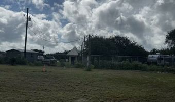 1321 W Moore Ave, Aransas Pass, TX 78336